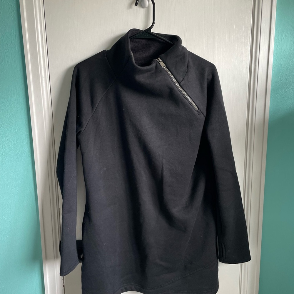 Athleta Black Cozy Karma Asym Pullover